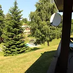 Vetrnik U Cerneho Dolu V Krkonosich 샬레